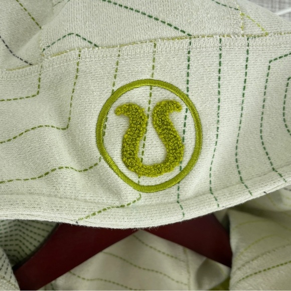 Lululemon Athletica Cream Hoodie - Picture 2 of 9